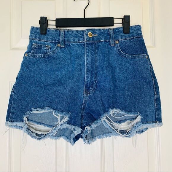 Pretty Little Thing Mid Blue Wash Distressed Hem Size 4 - Picture 1 of 9